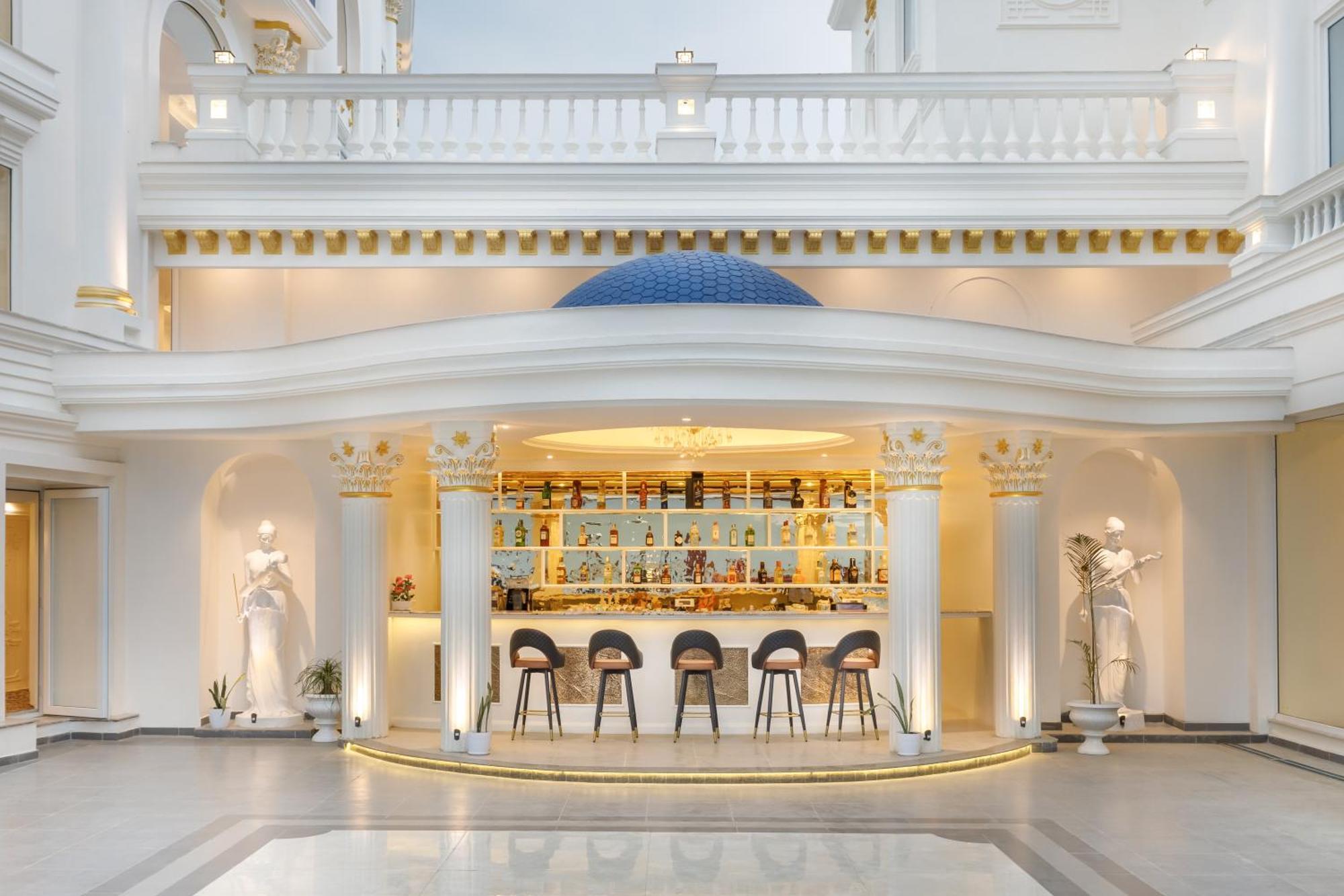 Le Glamour Resort & Wellness Spa Покхара Экстерьер фото